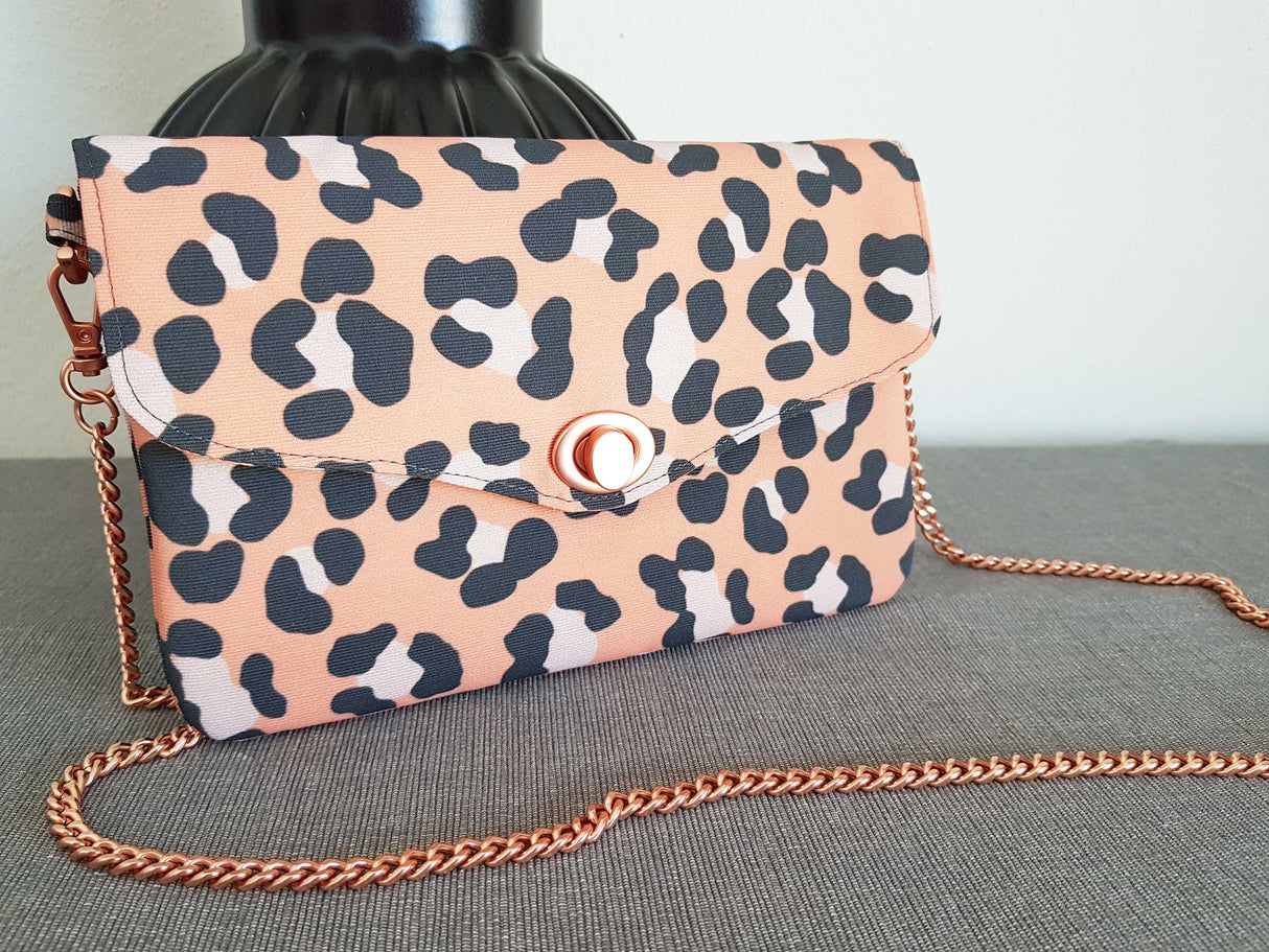 Clutch_Gisi_mit_Kette