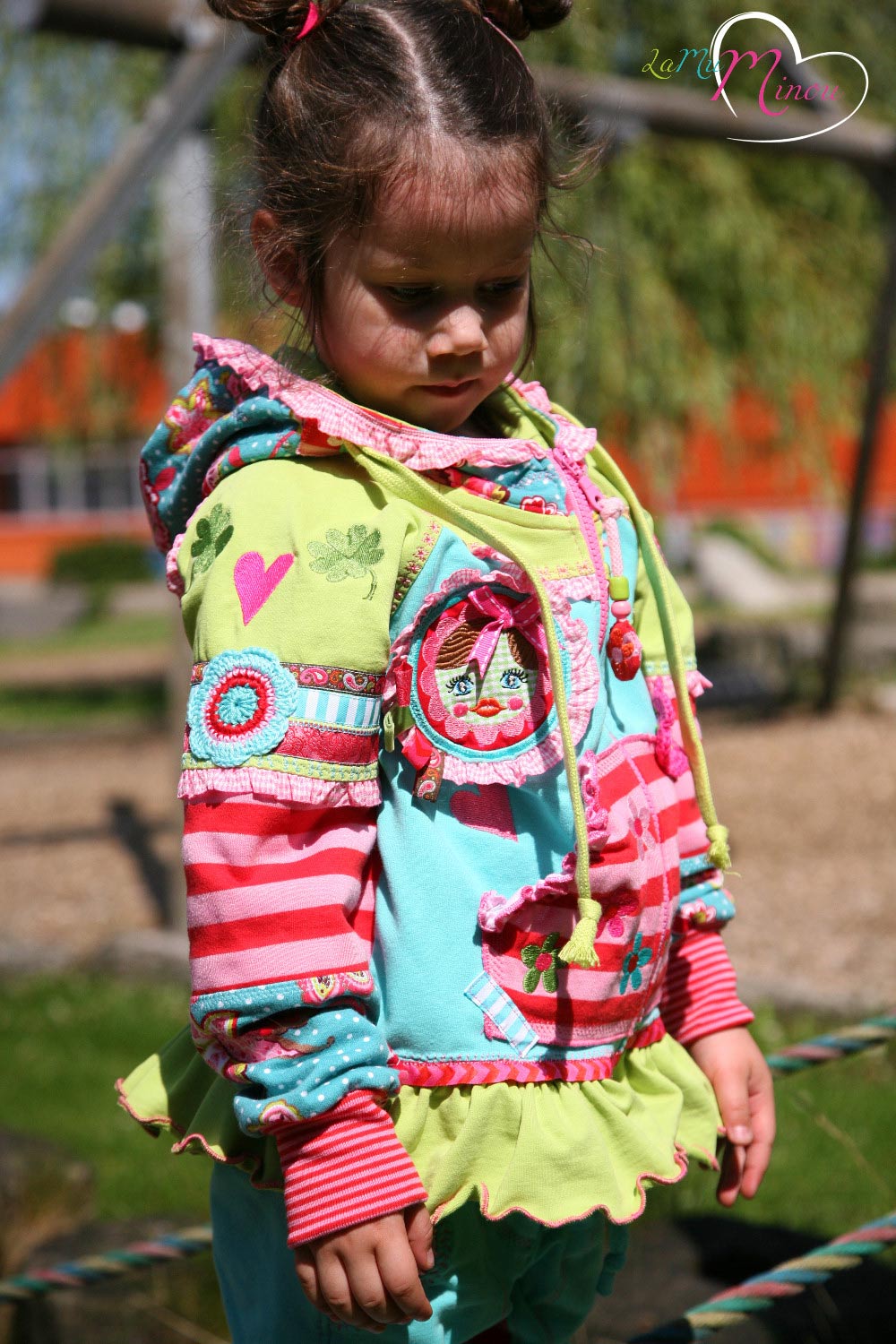 LaMuMinou-Sweatjacke-Hugo-Farbenmix