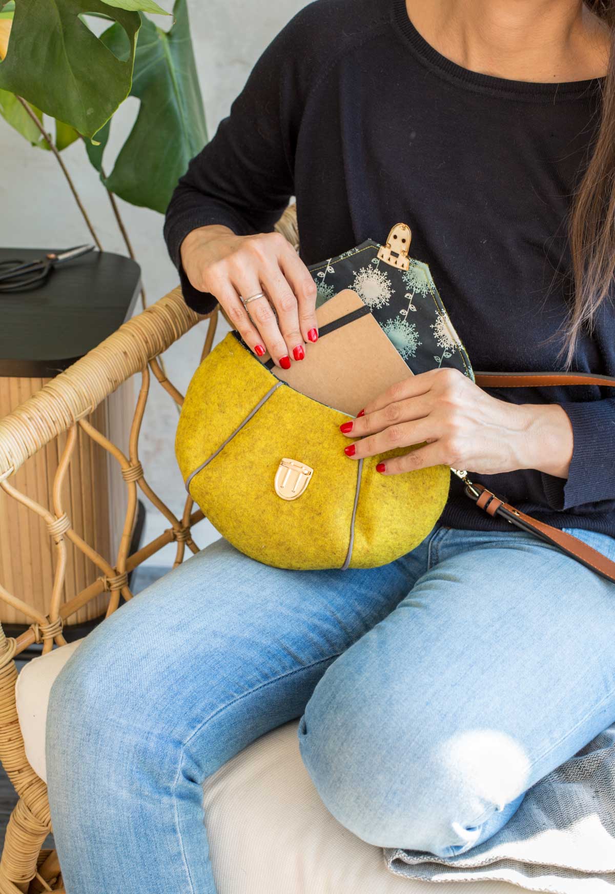damen-handtasche-aus-wollfilz