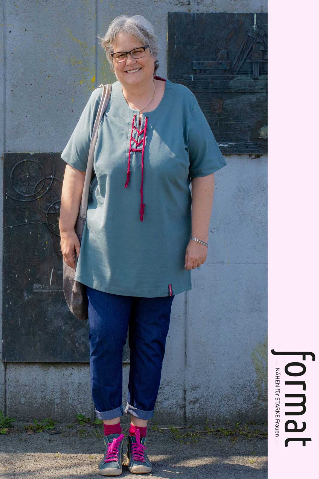 plus-size-blusenshirt-mit-schnuerung