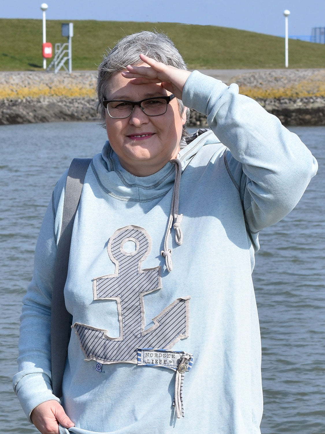 schnittmuster-hoodie-mialuna-ladyrose