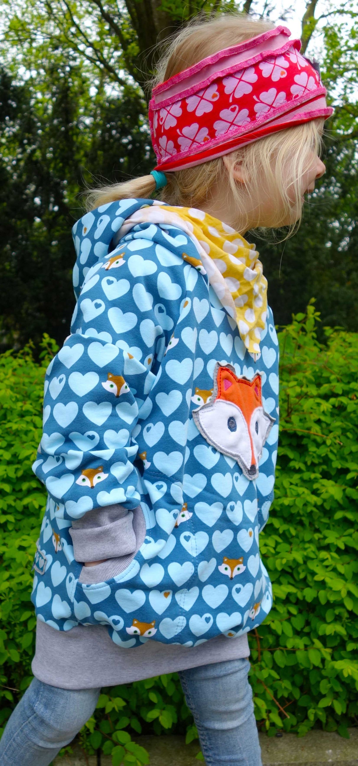schnittmuster-kinderpulli-danai-farbenmix