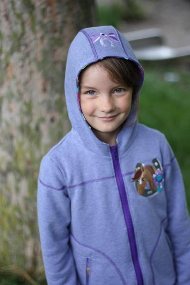 sky_kindersweatjacke_papierschnitt14