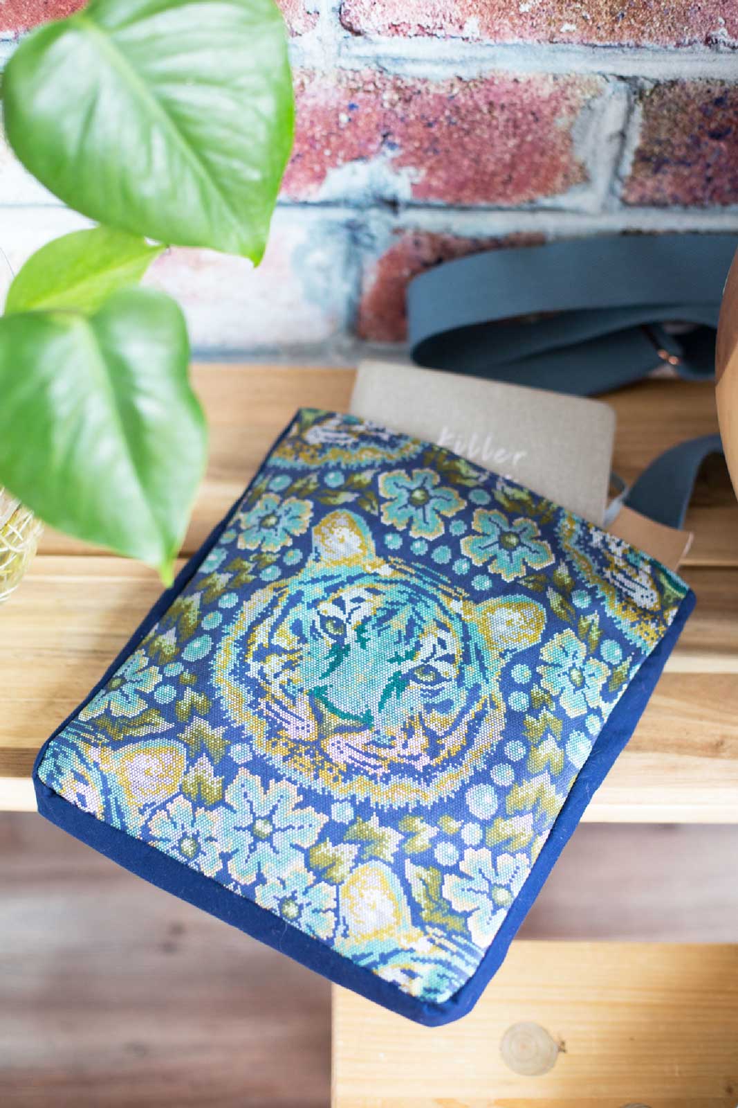 taschenspieler-herren-umhaengetasche
