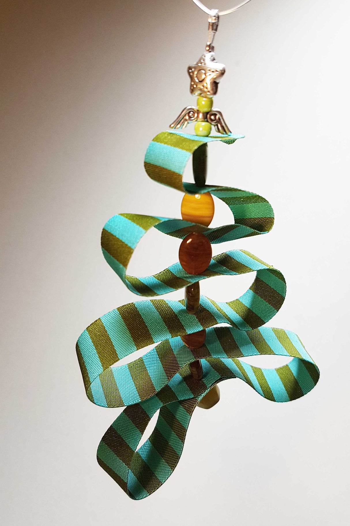 weihnachtsschmuck-selber-basteln-aus-webband