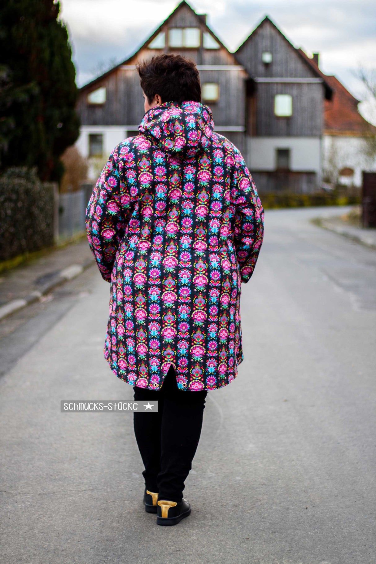 big-lady-cadiz-parka-rueckenansicht