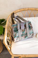 doktortasche-aus-samtM9TxLnR077KIa