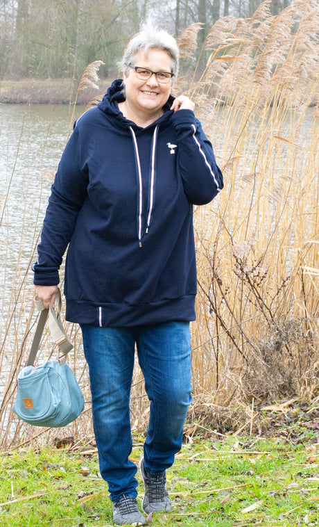 farbenmix-Blusenshirt-Hoodie-schnitt