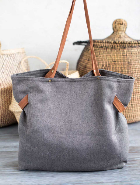 farbenmix-carrybag-mit-lederhenkeln