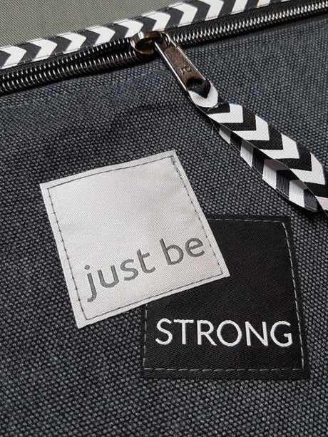 justbe-strong-webetikett