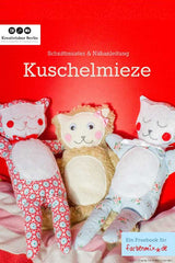 katze-kuscheltier-naehen