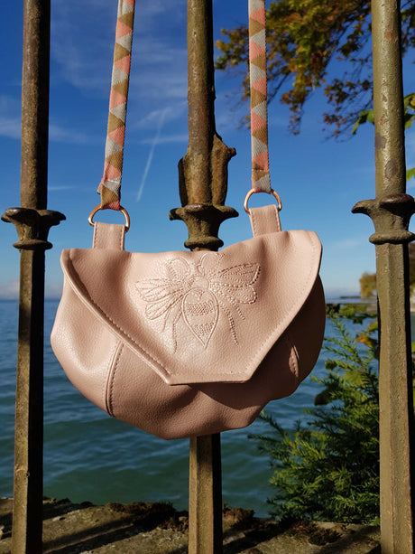 kleinefeine-handtasche-farbenmix-4
