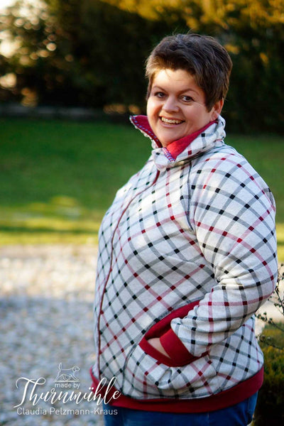 paulaXL-plus-size-damenjacke-21