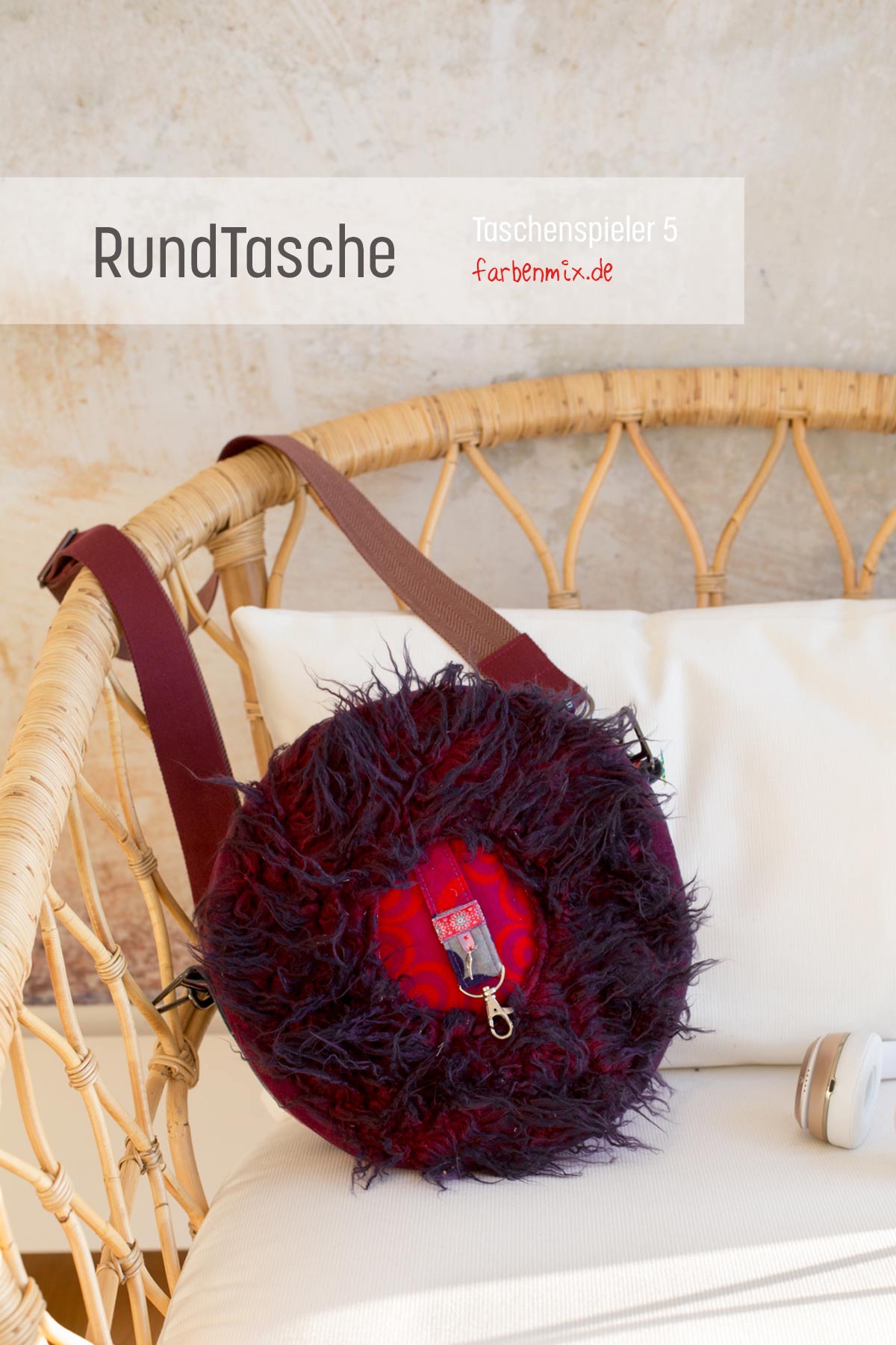 rundtasche-aus-kunstfell-taschenspieler-5
