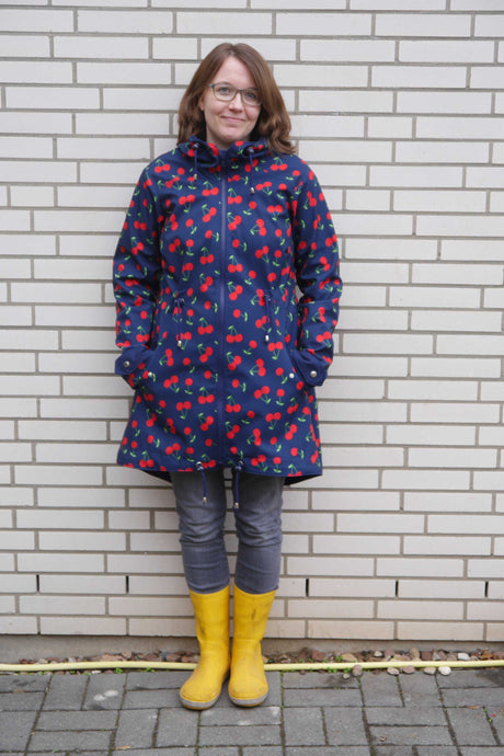 schnittmuster-mialuna-softshelljacke-lady-cadiz-kirschen