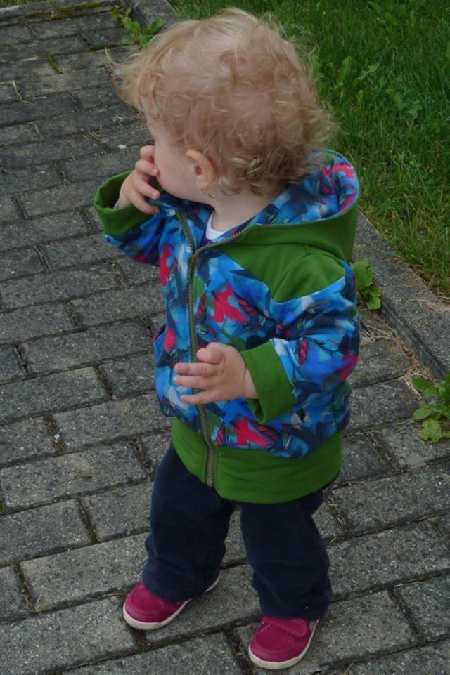 sky_kindersweatjacke_papierschnitt10
