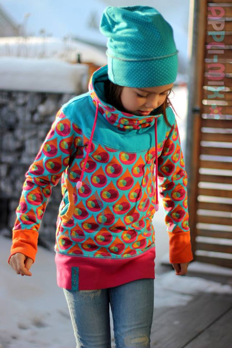 tasja_hoodie_mialuna3