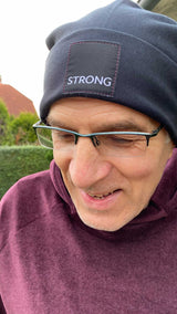 webetikett-strong-schwarz
